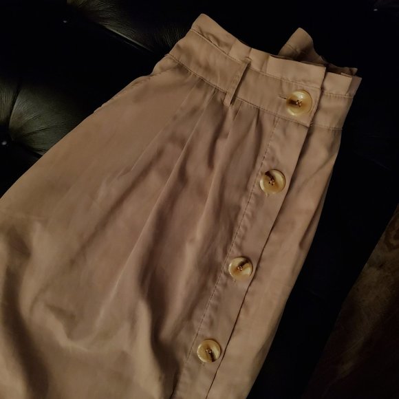 NASTY GAL Buttoned Midi Skirt - Picture 2 of 5